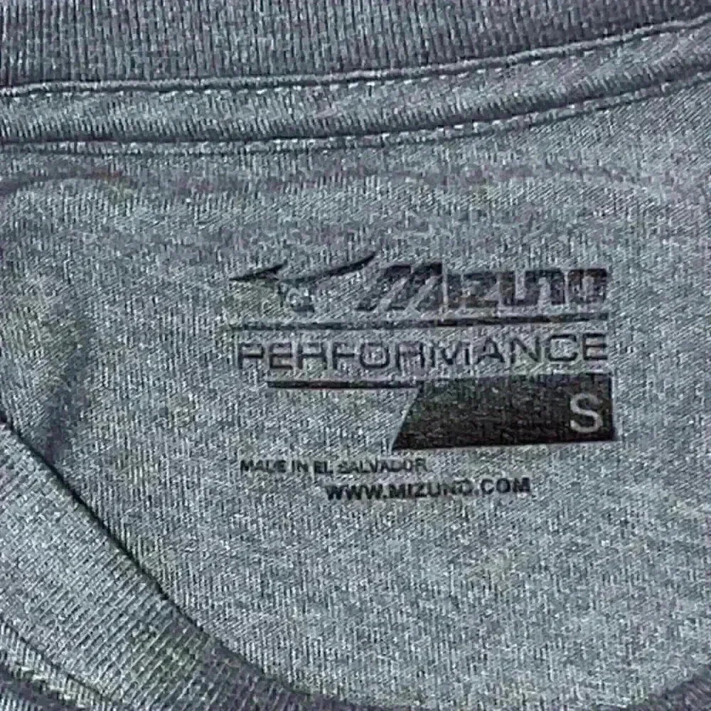 Mizuno Performance Softball T-Shirt Size S - Picture 3 of 3